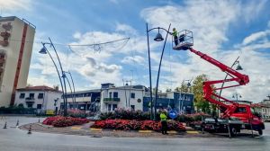 Monfalcone, arrivano le luminarie: la città si veste di Natale
