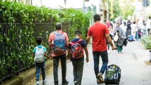 La rabbia dei giovani stranieri nasce dalle aspettative deluse: che cosa può fare la scuola?