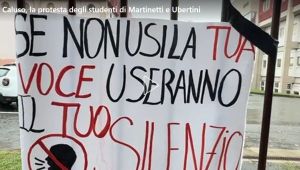 Caluso, la protesta degli studenti di Martinetti e Ubertini