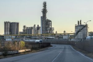 La refineria de Tarragona, peça clau de les exportacions catalanes