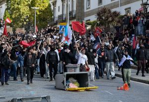 Que Galicia no le haga la campaña a Vox