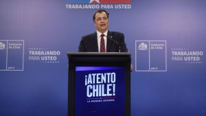Trasfondo: Arenas debuta en la vocería y sella el repliegue de Valenzuela en las comunicaciones del Gobierno