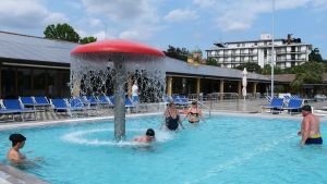 Hotel di lusso e terme senza pagare il conto: tre ragazzi nei guai