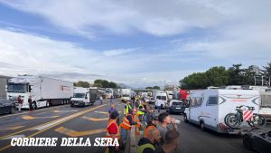 Caro carburanti, la Regione Campania: «Pronti a erogare 13 milioni. Ma il governo intervenga subito»