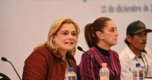 La traidora y la política