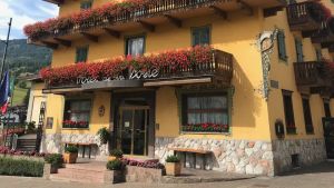Cortina, la famiglia Vacchi compra l'Hotel de La Poste