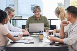 À 50 ans, votre expérience devient un problème