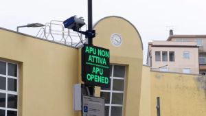 Guasto tecnico per la Ztl in piazza Cavour a Monfalcone: telecamera spenta e niente multe