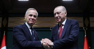 Μαρκ Κάρνεϊ: Ο σκοπός αγιάζει τα μέσα;