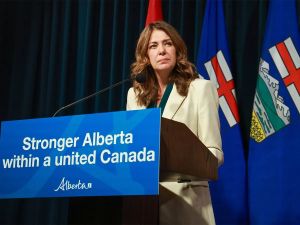 Bell: No fighting! Danielle Smith offers olive branch to Calgary and Edmonton Danielle Smith, Mayor Jeromy Farkas, Mayor Andrew Knack. Peace in our time? Read on
