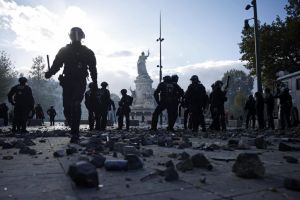 França, en les hores més fosques