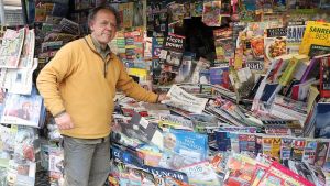 Raccolta fondi per salvare l’edicola: partecipano anche le suore