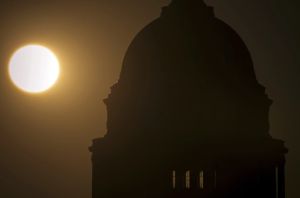 Ενδιάμεσες εκλογές στις ΗΠΑ: Τι (δεν) αλλάζει για τη Μέση Ανατολή