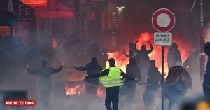 Den Ausschreitungen einen revolutionären Anstrich zu verleihen, würde sie romantisieren
