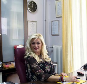Πώς να διατηρήσετε τη σφριγηλότητα του λαιμού με τη σωστή φροντίδα