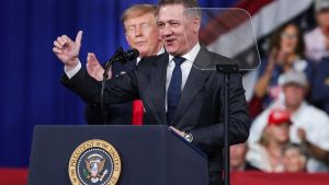 Fürs Geschäft geht der Audi-Chef sogar mit Trump auf die Bühne