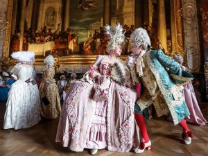 The Bookless Club: If you could live in an earlier era, which would it be?
