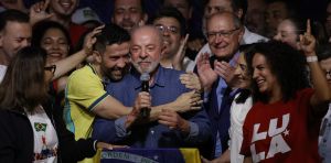 Tras ganar unas elecciones “milagrosas” en Brasil, Lula se enfrenta a lo más difícil: volver a encarrilar el país