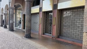 Anarchici subito liberi, la paura dei commercianti: «Rischiamo di dover chiudere»