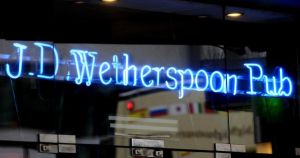 Wetherspoon issues statement after customer 'turned away over poppy'
