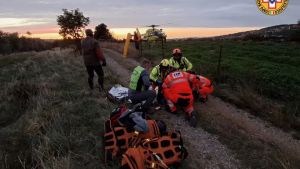 Cade da cavallo a San Dorligo: 70enne trasportato in ospedale con l’elisoccorso