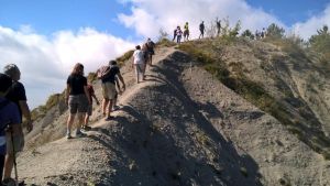 Guide ambientali, stop a 700 metri: “Ecco perché è assurdo escluderci dalla montagna”