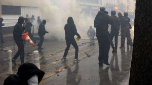 Neun entscheidende Faktoren: So eskalieren Jugendproteste