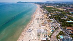 Seconde case al mare in Romagna, acquisti in crescita e prezzi alti: qual è la città più cara