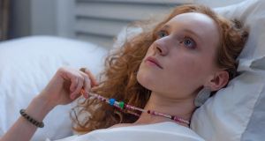 Therapist shares 4 easy ways to stop intrusive thoughts and overthinking before they get the best of you