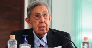 Para Cárdenas: diez traiciones y un pésame