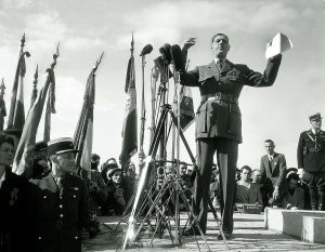 Marine Le Pen resucita a De Gaulle