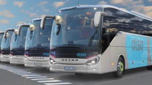 La familia asturiana Cosmen lanza la opa para tomar el control total de la matriz británica de Alsa
