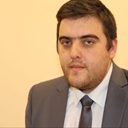 Д-Р Любослав Костов