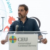 Víctor M. Lizana Martín