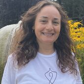 Diana R. Andrade-Linares