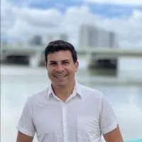 Carlos Veras