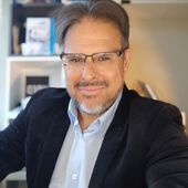 Esteban Vázquez-Cano