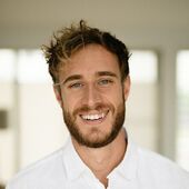 Christopher Lawson
