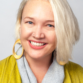 Carmen Logie