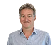 Simon Nixon