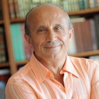 Yaşar Nuri Öztürk